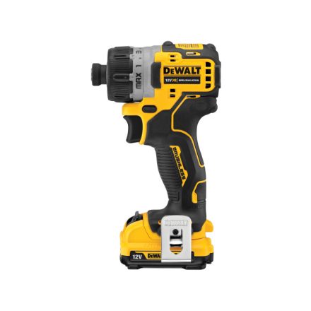 DEWALT Akkus csavarozó 12 V szénkefe nélküli (2 x 2,0 Ah akku + töltő) DCF601D2